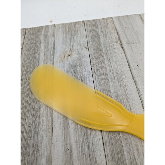 Yellow Plastic Spreader #1 Knife For Cheese & Butter 9" Advertising - Picture 2 of 7